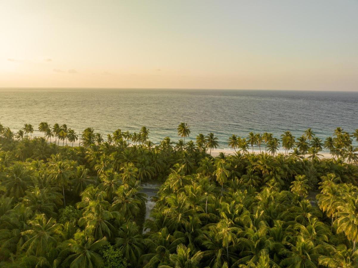 Ataraxis Grand And Spa Fuvahmulah Buitenkant foto